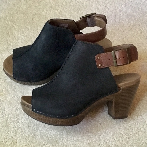 dansko reggie peep toe bootie
